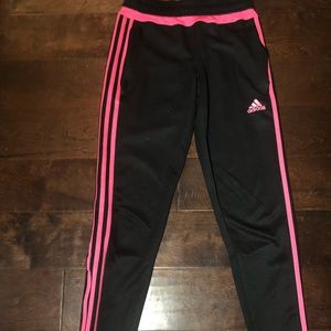 ‼️Women’s Adidas joggers‼️